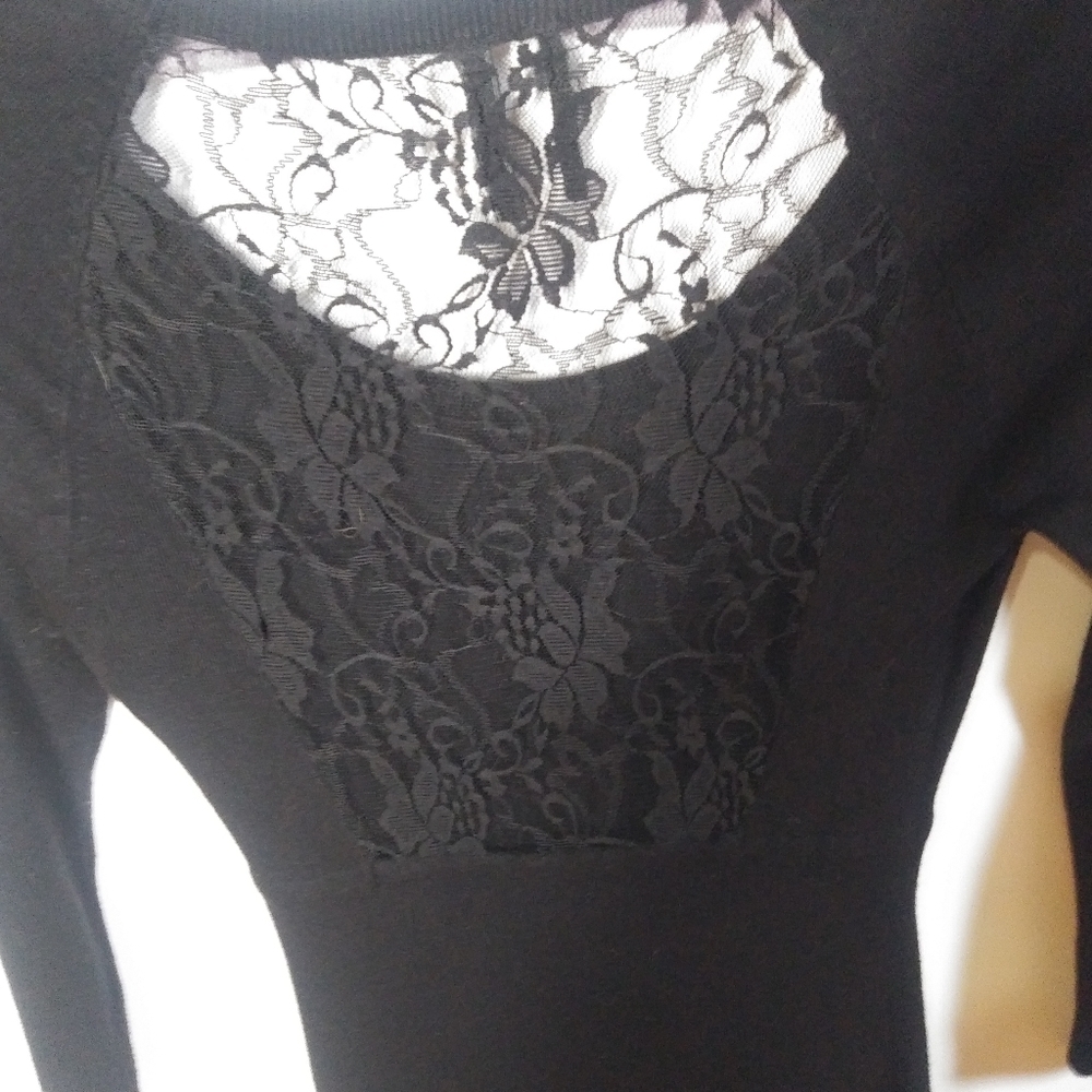 Guess sweater lace dress size medium - Picture 3 of 5